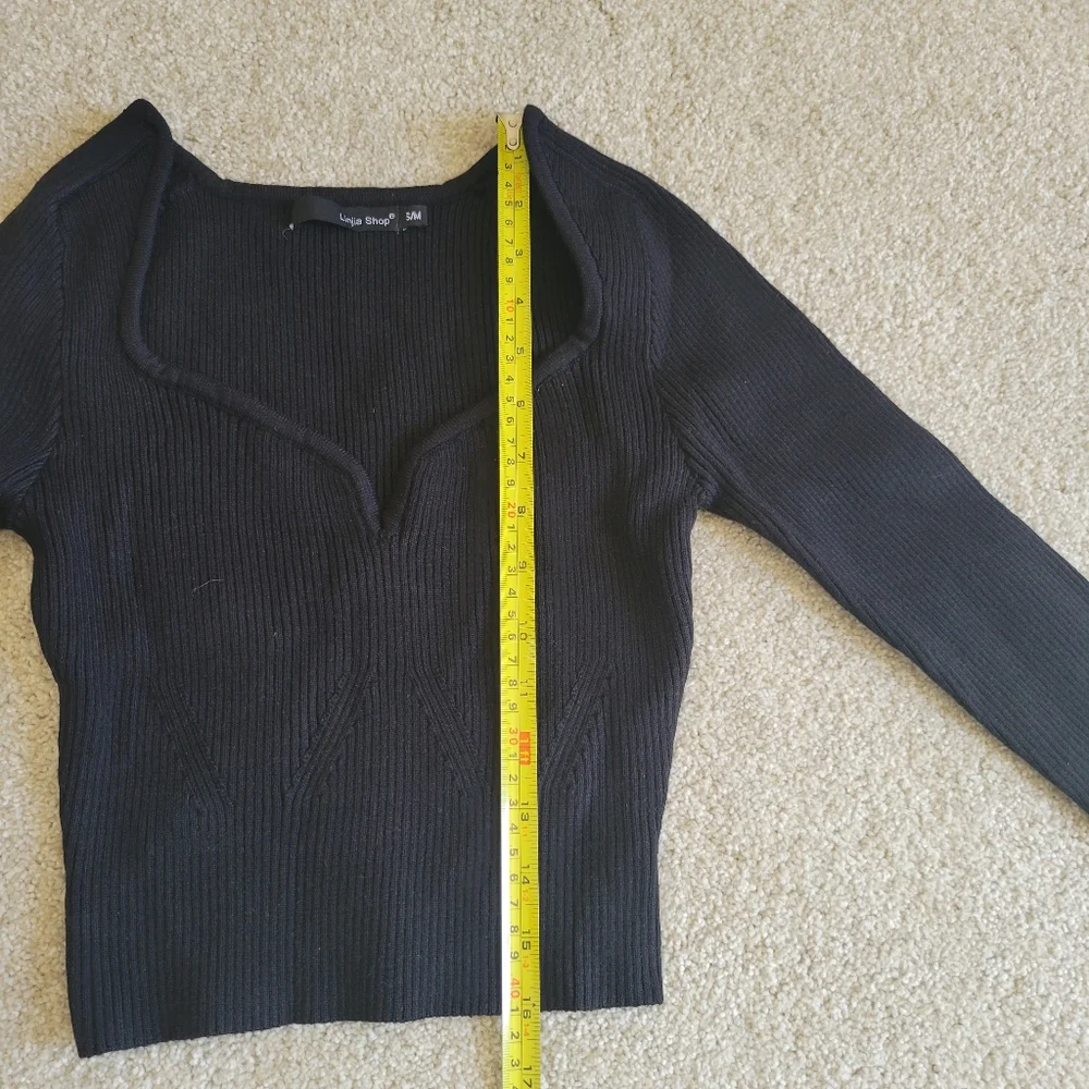 Stretchy knit top - Picture 6 of 7
